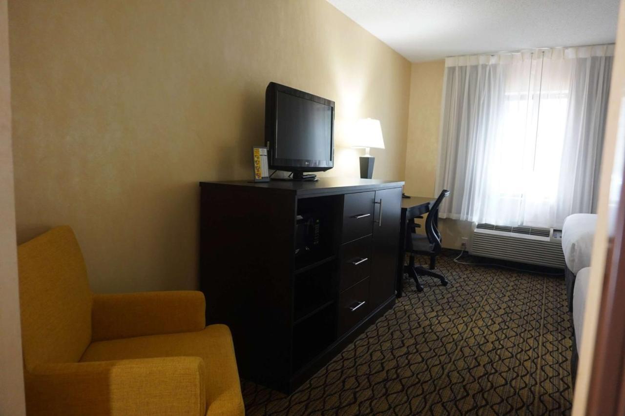 Baymont By Wyndham Bridgeport/frankenmuth Hotel 2*